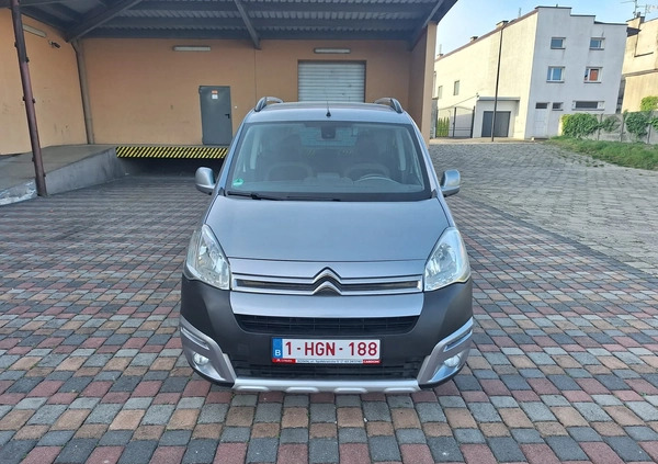 Citroen Berlingo cena 36000 przebieg: 156000, rok produkcji 2016 z Koło małe 79